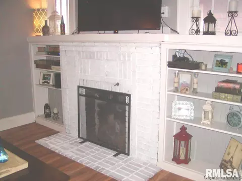 708 W Vine St, Springfield, IL 62704 photo 4