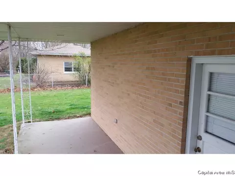 37 Horseshoe Dr, Springfield, IL 62702 photo 11