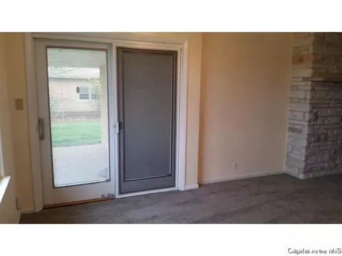 37 Horseshoe Dr, Springfield, IL 62702 photo 10