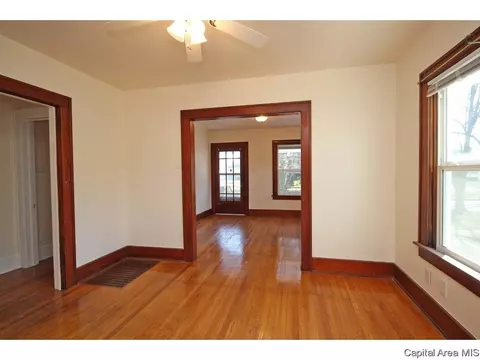 2125 S Lowell Ave, Springfield, IL 62704 photo 8