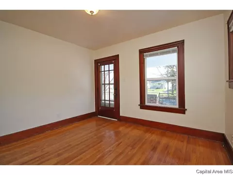 2125 S Lowell Ave, Springfield, IL 62704 photo 4