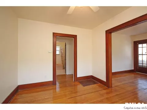 2125 S Lowell Ave, Springfield, IL 62704 photo 11