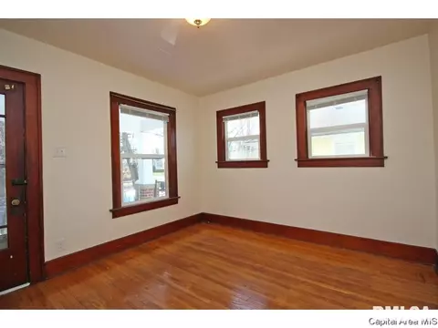 2125 S Lowell Ave, Springfield, IL 62704 photo 5