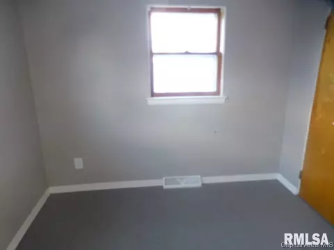 2112 Keys Ave, Springfield, IL 62702 photo 9