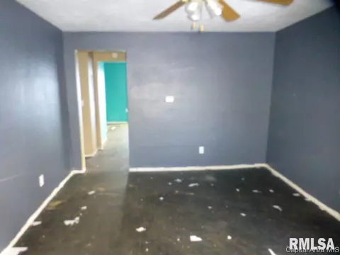 2112 Keys Ave, Springfield, IL 62702 photo 3