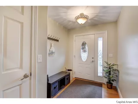 1416 Summershade Dr, Springfield, IL 62712 photo 2