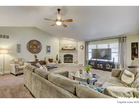 1416 Summershade Dr, Springfield, IL 62712 photo 5