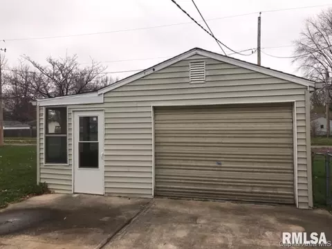 1711 E Watch Ave, Springfield, IL 62702 photo 8