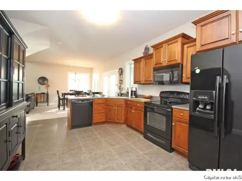 9 Waters Edge Blvd #12, Springfield, IL 62712 photo 11