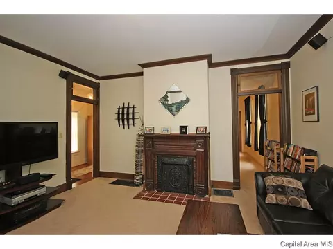 1315 N 4th, Springfield, IL 62702 photo 4