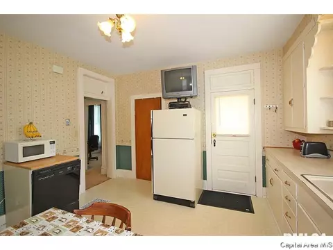 1315 N 4th, Springfield, IL 62702 photo 9
