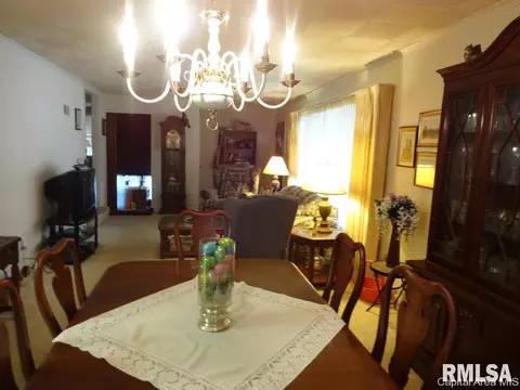 37 Circle Dr, Springfield, IL 62703 photo 5
