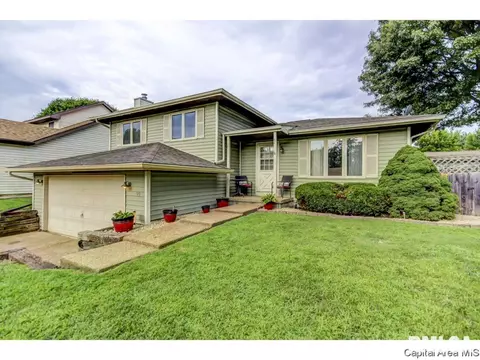 21 Holiday Rd, Springfield, IL 62702 photo 1