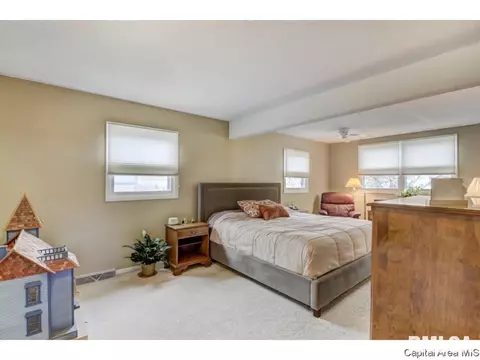 2321 Makemie, Springfield, IL 62704 photo 11