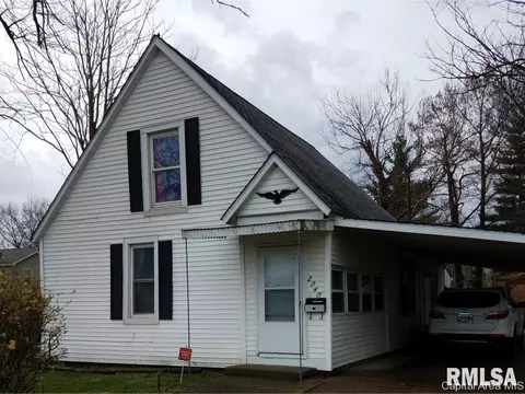 2040 E Clay St, Springfield, IL 62703 photo 1