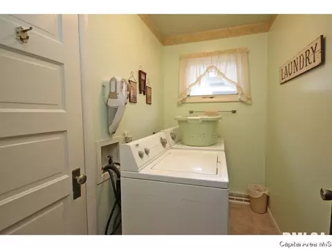 2320 S 10th St, Springfield, IL 62703 photo 18