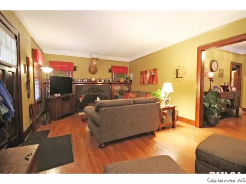 2320 S 10th St, Springfield, IL 62703 photo 9
