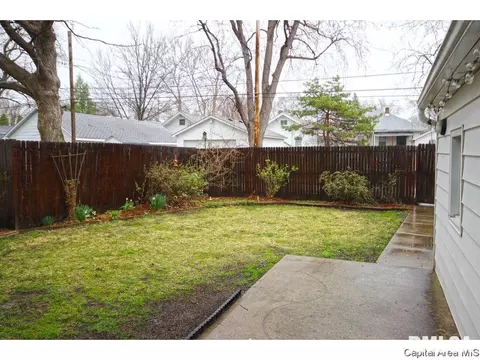 2320 S 10th St, Springfield, IL 62703 photo 33