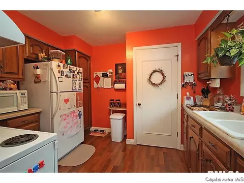 2320 S 10th St, Springfield, IL 62703 photo 14