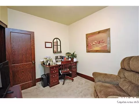 2320 S 10th St, Springfield, IL 62703 photo 27