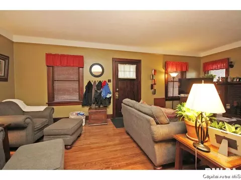 2320 S 10th St, Springfield, IL 62703 photo 6