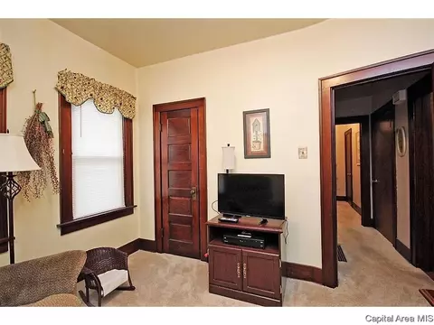 2320 S 10th St, Springfield, IL 62703 photo 26