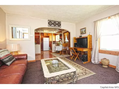 901 Bruns Ln, Springfield, IL 62702 photo 6