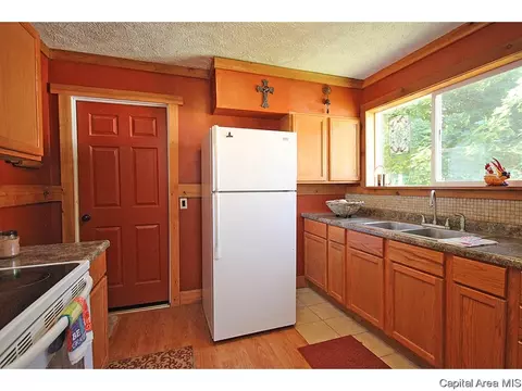 901 Bruns Ln, Springfield, IL 62702 photo 7