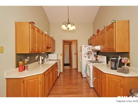 6516 Brent Dr, Springfield, IL 62712 photo 11