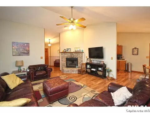 6516 Brent Dr, Springfield, IL 62712 photo 8