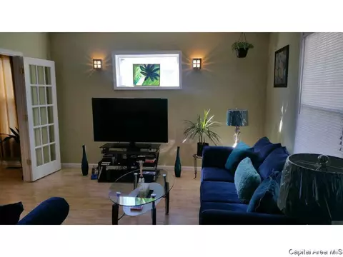 1820 S Spring St, Springfield, IL 62704 photo 2