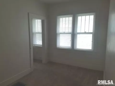 1917 S Spg, Springfield, IL 62704 photo 5