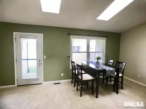 4803 Savoy, Springfield, IL 62711 photo 12