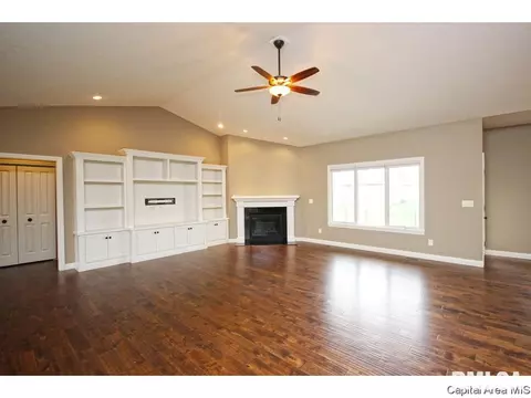 4412 Sawgrass Dr, Springfield, IL 62711 photo 5
