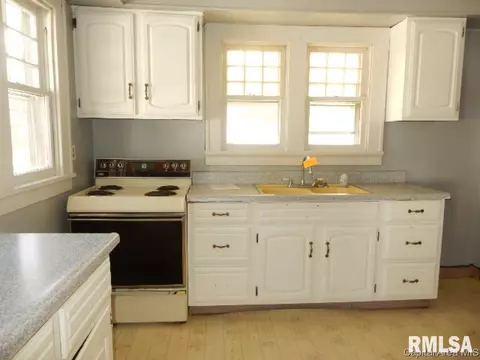 2132 S Holmes Ave, Springfield, IL 62704 photo 5