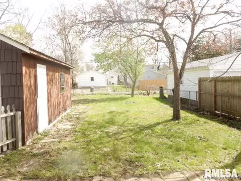 2132 S Holmes Ave, Springfield, IL 62704 photo 13