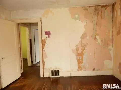 2132 S Holmes Ave, Springfield, IL 62704 photo 8