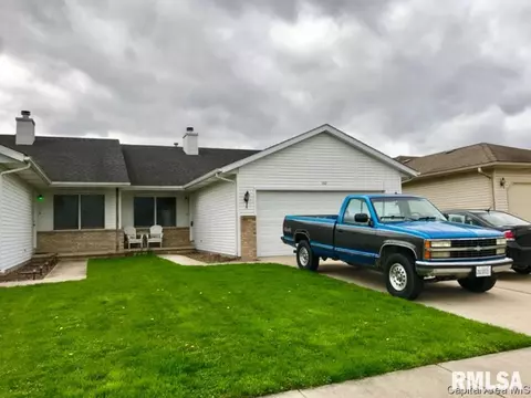 102 Genoa Dr, Springfield, IL 62703 photo 1