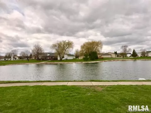 102 Genoa Dr, Springfield, IL 62703 photo 5