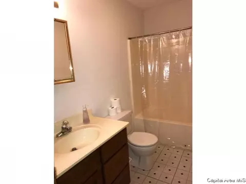 102 Genoa Dr, Springfield, IL 62703 photo 13