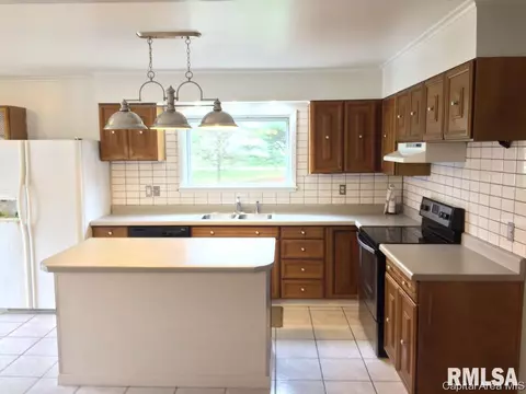 201 Pine St, Concord, IL 62631 photo 9