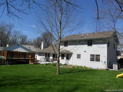 620 Old Tippecanoe Dr, Springfield, IL 62711 photo 3