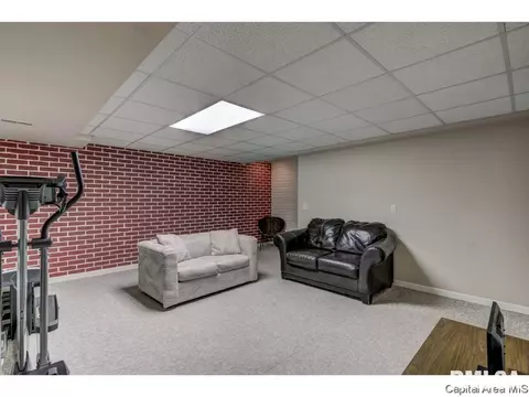 2822 Wordsworth, Springfield, IL 62711 photo 25