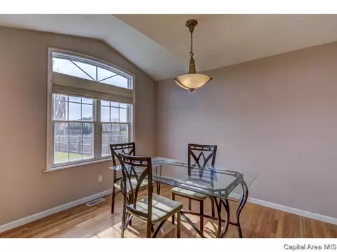 2822 Wordsworth, Springfield, IL 62711 photo 11