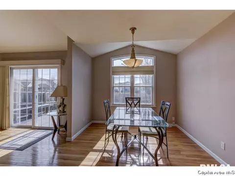 2822 Wordsworth, Springfield, IL 62711 photo 12