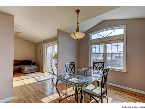 2822 Wordsworth, Springfield, IL 62711 photo 13