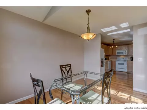 2822 Wordsworth, Springfield, IL 62711 photo 10