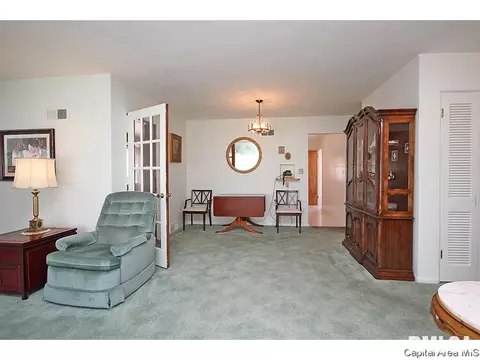 2533 S Walnut, Springfield, IL 62704 photo 6