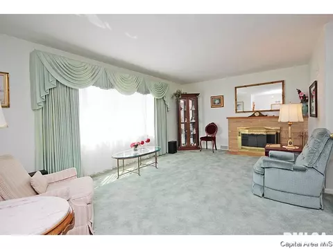 2533 S Walnut, Springfield, IL 62704 photo 3