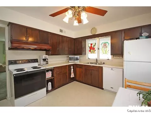 2533 S Walnut, Springfield, IL 62704 photo 11